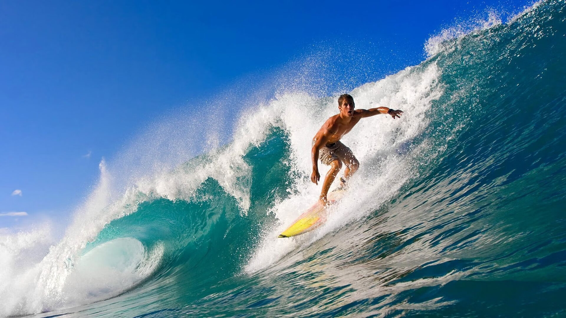 “光影交错”——赛场中的奇幻瞬间，光影交错比喻什么